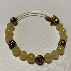 3/$20 Alex and Ani rafaelian gold tone and cream beaded bracelet